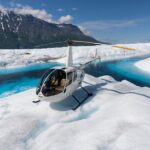 esploratore in elicottero del ghiacciaio matanuska